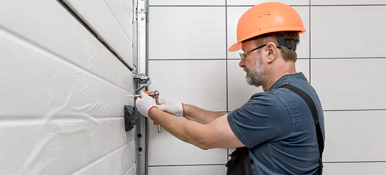 Garage Door Repair in St. Cloud